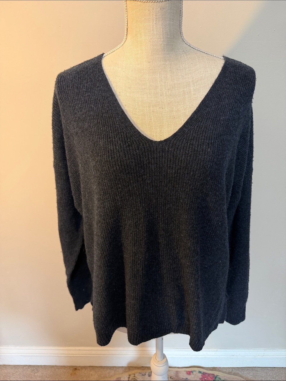 Madewell Navy Blue V-Neck Relaxed Knit Sweater
